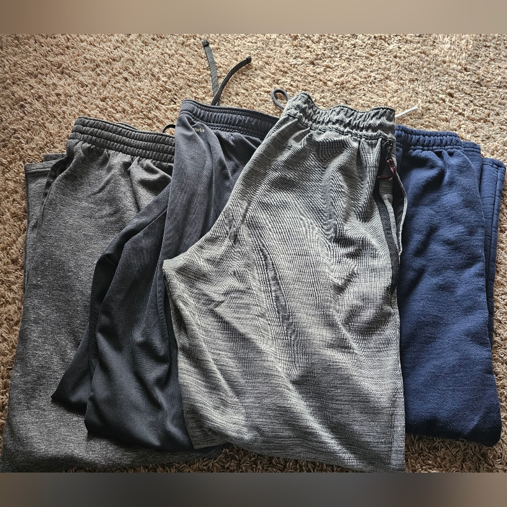 Mens Size Medium Bundle - 20 Items
